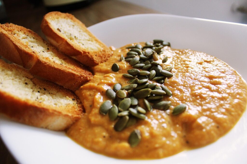 筋トレを取り入れた女性のダイエットに最適な食事は？