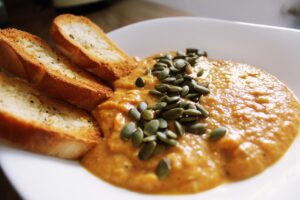 筋トレを取り入れた女性のダイエットに最適な食事は？